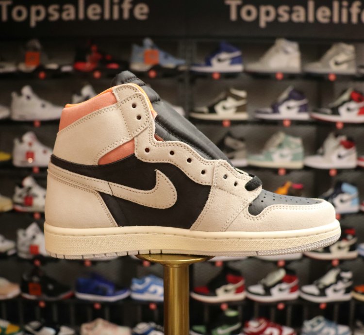 Jordan 1 Retro High Neutral Grey Hyper Crimson 555088-018