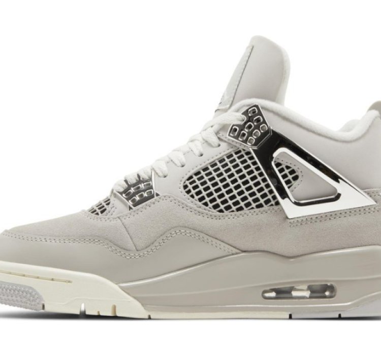 Mens Wmns Air Jordan 4 Retro Frozen Moments AQ9129 001