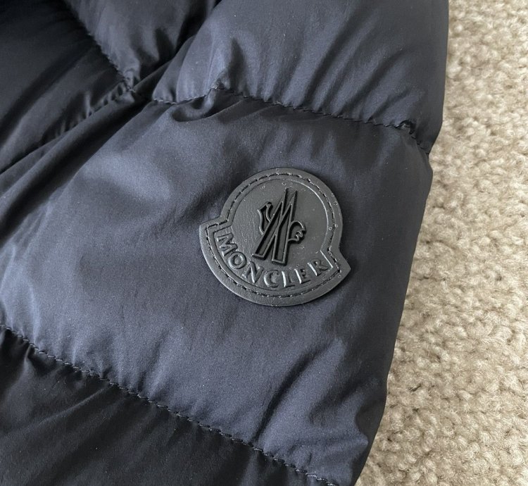 ( 2360) Moncler Melimoyu Puffer Jacket
