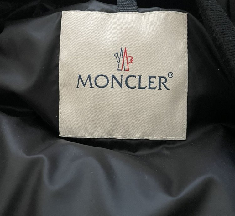 ( 2360) Moncler Melimoyu Puffer Jacket