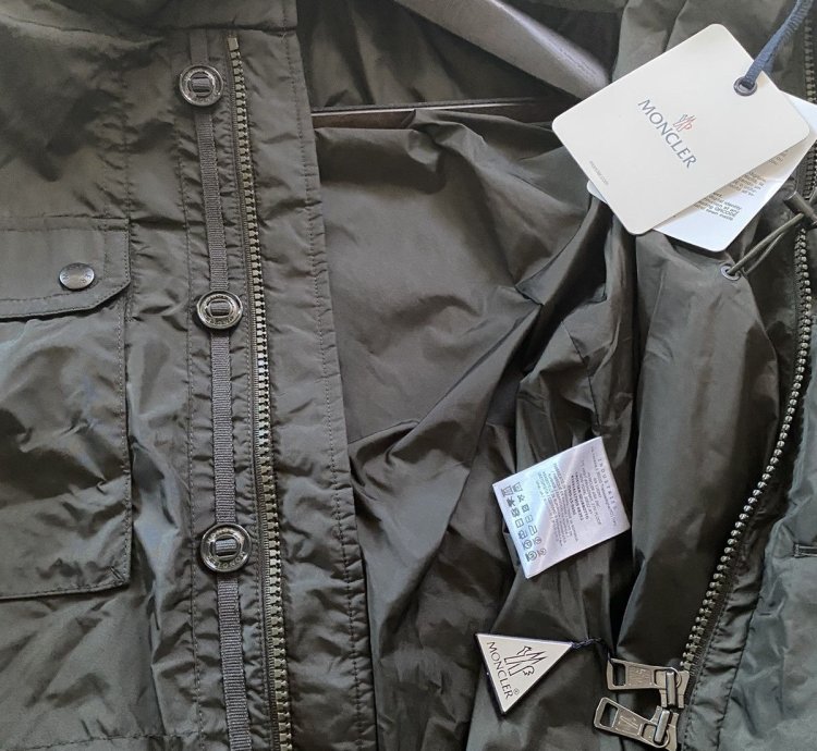 1100 BNWT Moncler Cristian field jacket