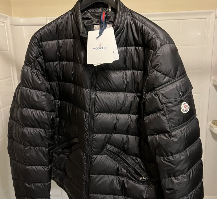 Black moncler puffer jacket