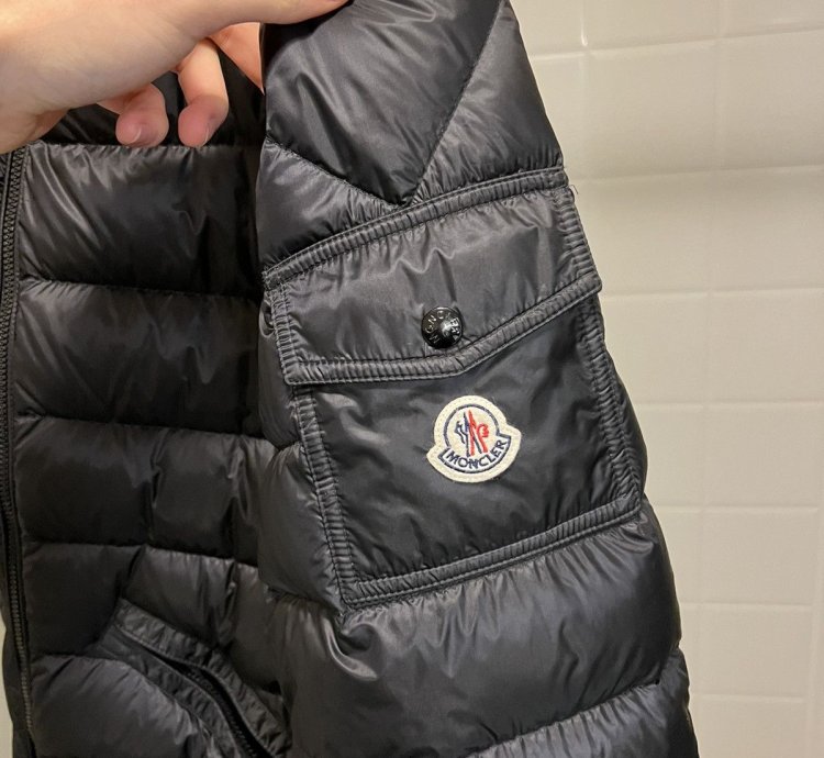 Black moncler puffer jacket