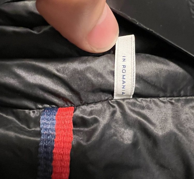 Black moncler puffer jacket