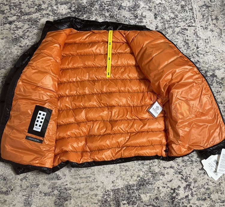Brand New Moncler Amaltes Jacket - Size 5