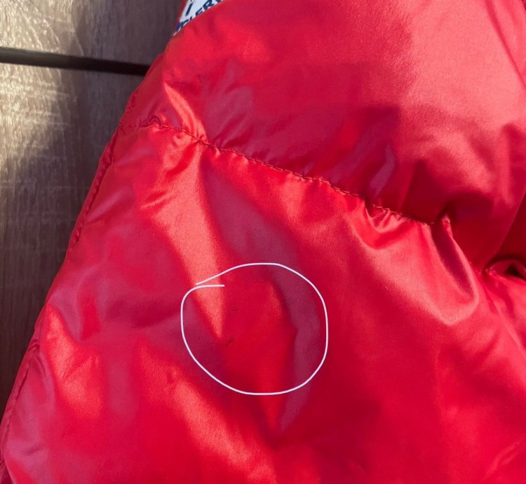 Brand NEW Moncler puffer jacket 80s