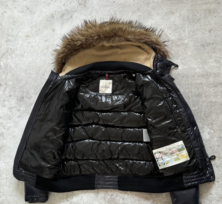 brand new Moncler Veyle puffer hooded jacket