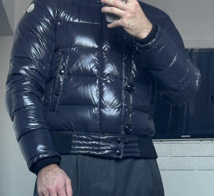 brand new Moncler Veyle puffer hooded jacket