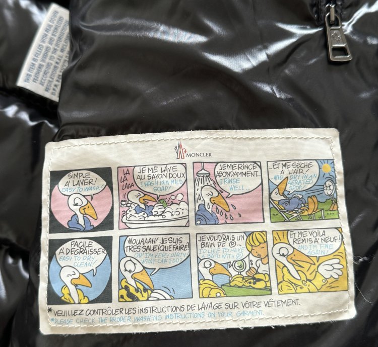 brand new Moncler Veyle puffer hooded jacket