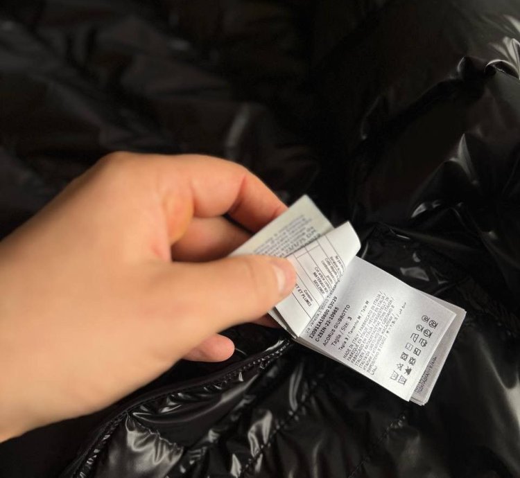 Moncler Acorus black jacket
