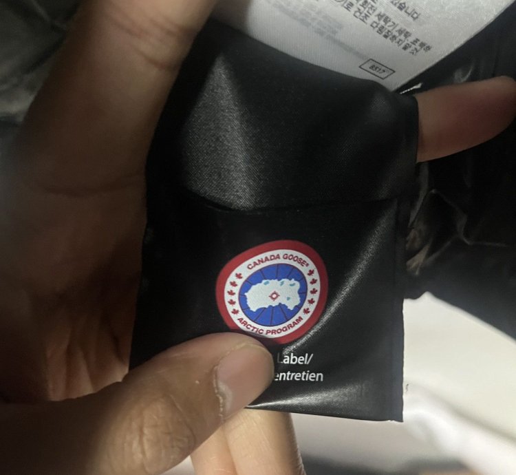 Black Canada Goose Toronto Down Jacket Sz Medium