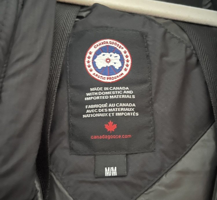 Black Canada Goose Toronto Down Jacket Sz Medium