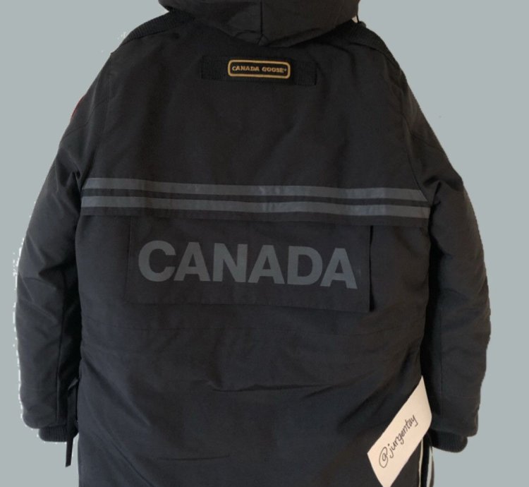 BNWT 60th Anniversary Canada Coat