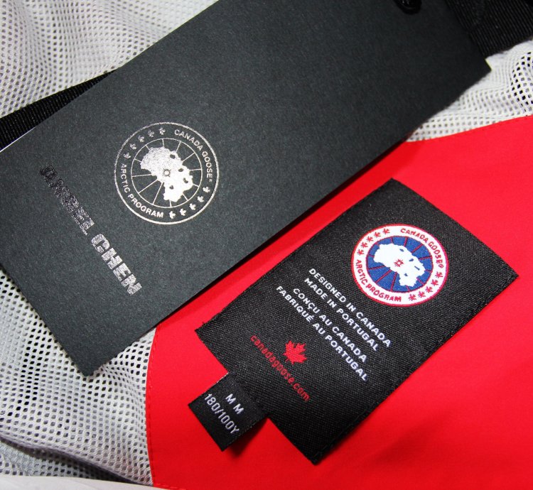 BNWT AW20 ANGEL CHEN CANADA GOOSE MOGAN RAIN JACKET