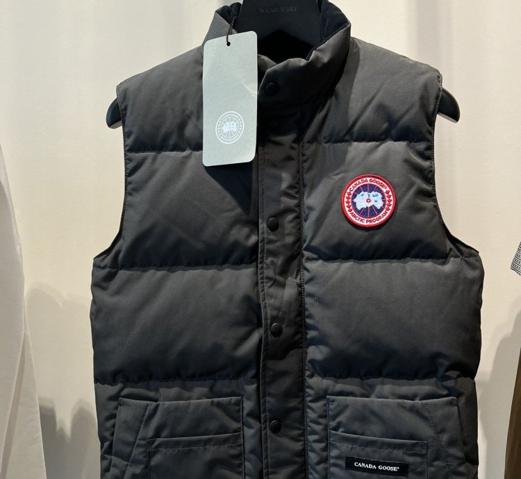 BNWT FREESTYLE CANADA GOOSE VEST