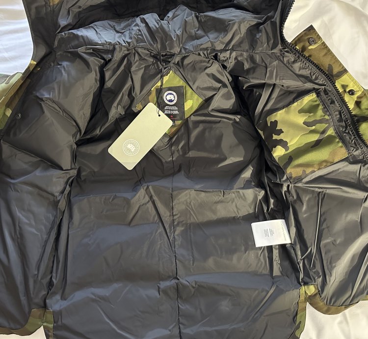 BOGO Canada Goose MacMillan Parka
