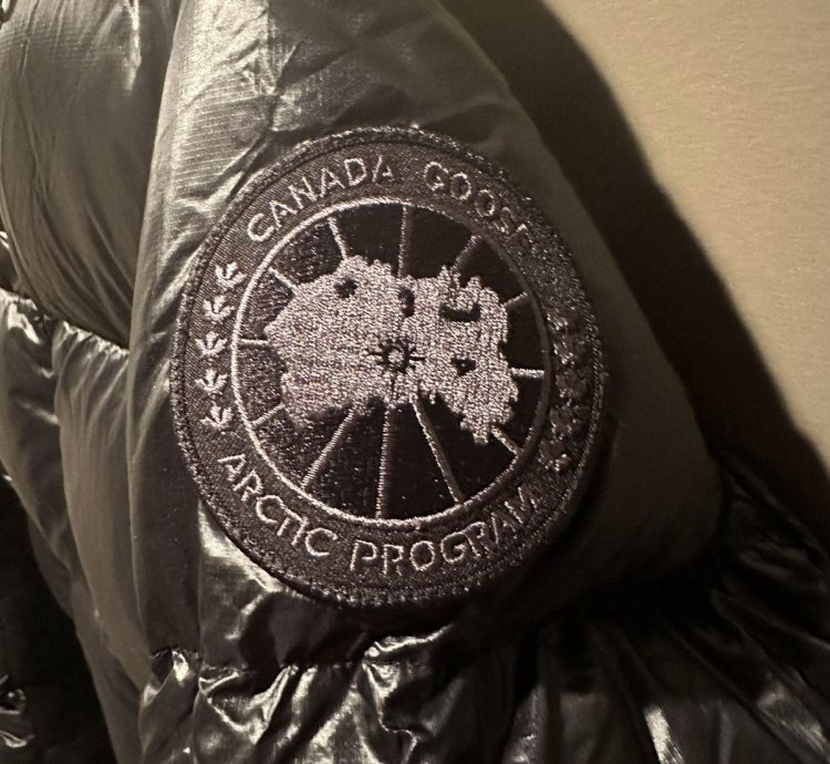 BRAND NEW Canada Goose Crofton Puffer Black Label Disc