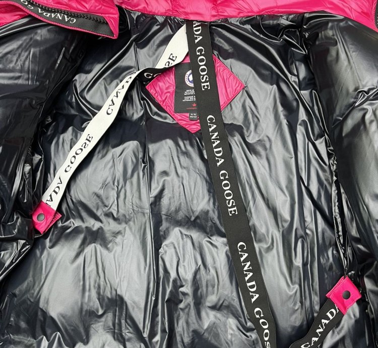 BRAND NEW CANADA GOOSE CROFTON SUMMIT PINK PUFFER