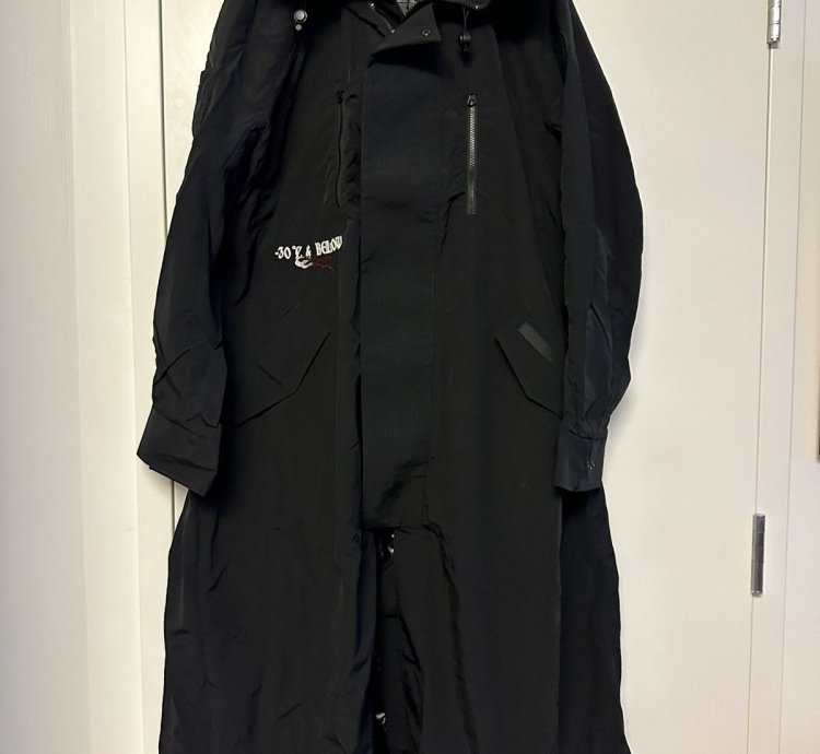 BRAND NEW WITH TAG RAINCOAT CANADA GOOSE COLLAB ANGEL CHEN