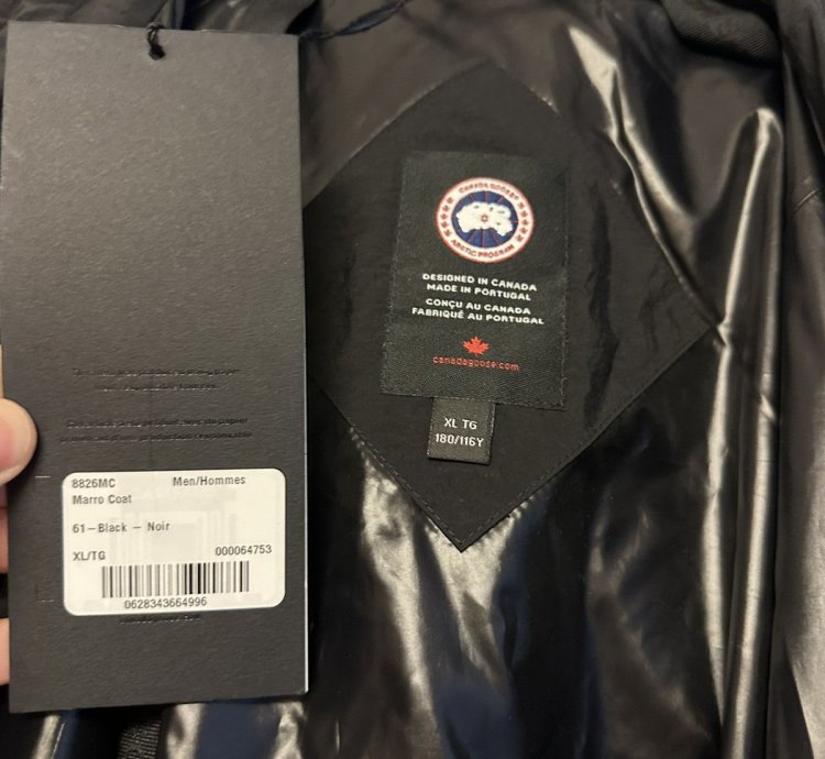BRAND NEW WITH TAG RAINCOAT CANADA GOOSE COLLAB ANGEL CHEN