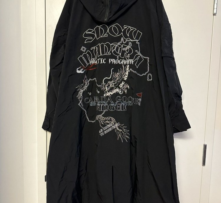 BRAND NEW WITH TAG RAINCOAT CANADA GOOSE COLLAB ANGEL CHEN