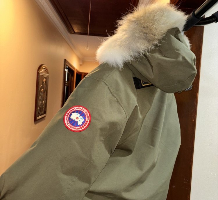 Canada Goose Arctic Program Jacket Size Military Green
