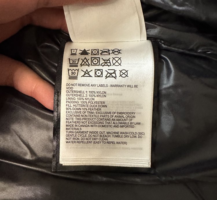 Canada Goose Armstrong Down Jacket Red size Large Brand New
