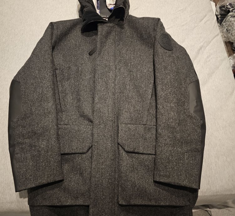 CANADA GOOSE ATAVIST WOOL DOWN COAT SZ NEW WITH TAGS