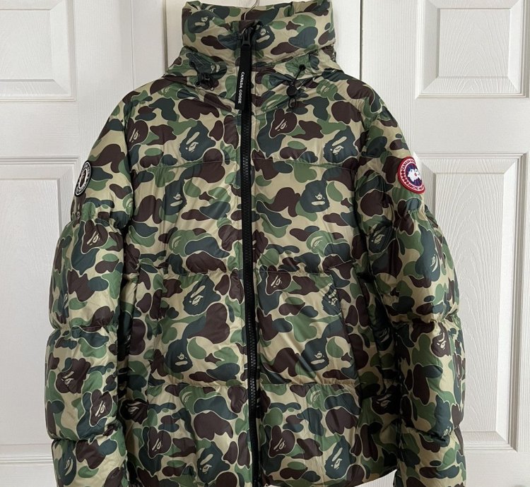 Canada Goose Bape crofton puffer