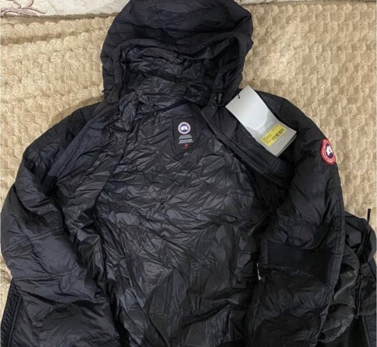 Canada Goose Cabri Hood Bomber Jacket -