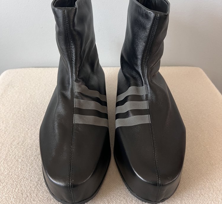 Adidas -3 Kyasu Overboot in Black Leather