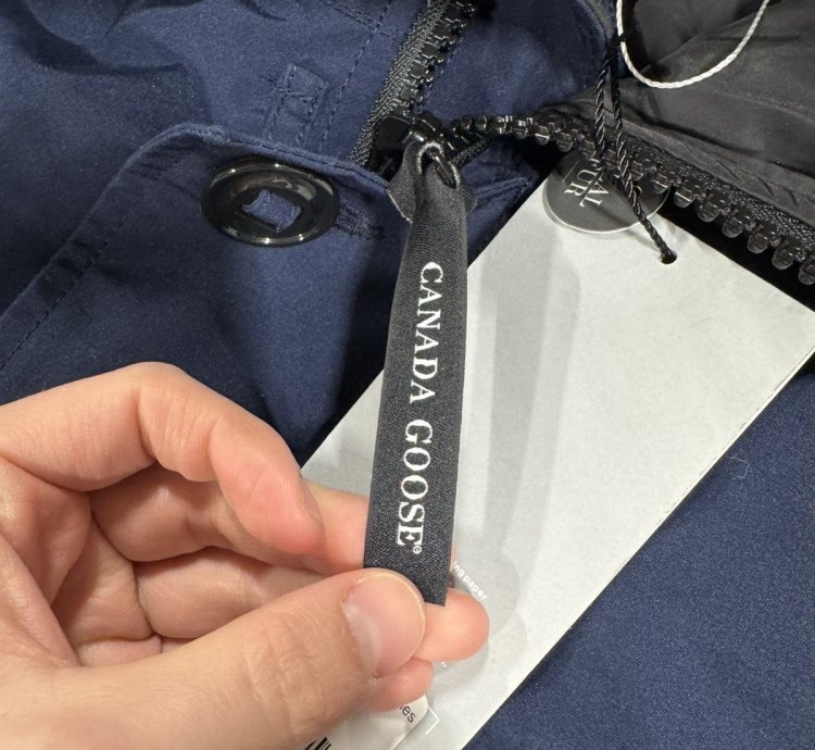 Canada Goose Chateau Down Parka NEW 2000