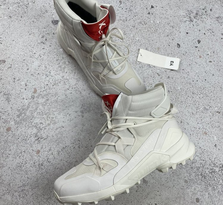 Adidas -3 Yohji Yamamoto Terrex Swift R3 Gore-Tex Size 11