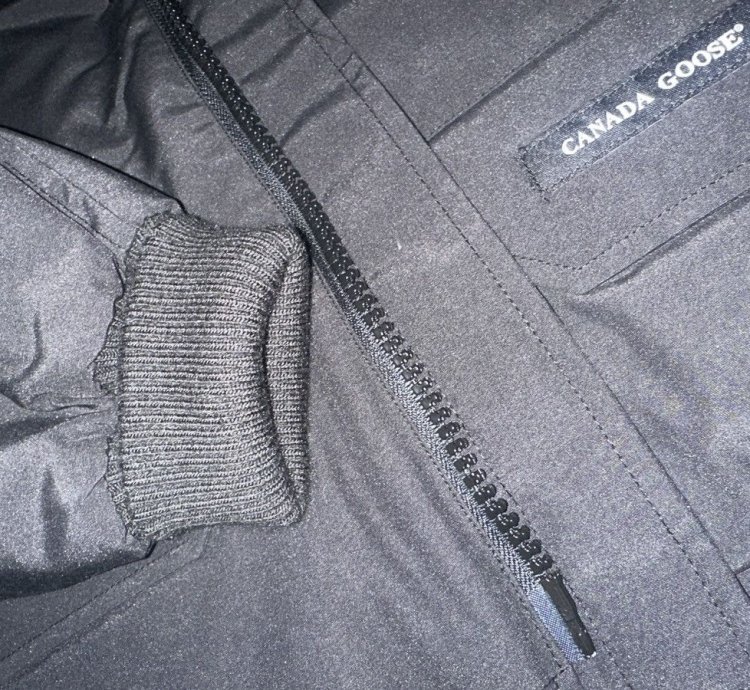 Canada Goose Chilliwack Bomber - Notched Brim - - Black