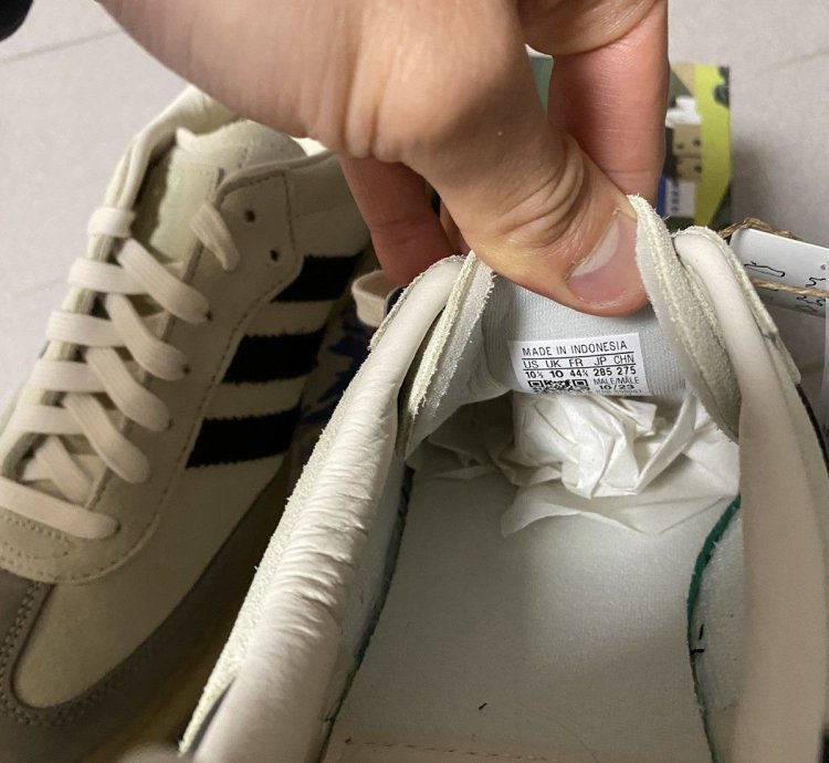 Adidas Clarks Kith 8th Street Samba