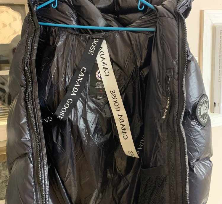 Canada goose crofton black puffer jacket