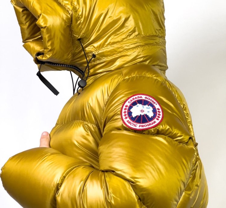 CANADA GOOSE CROFTON DOWN FILLED HOODED PUFFER JACKET