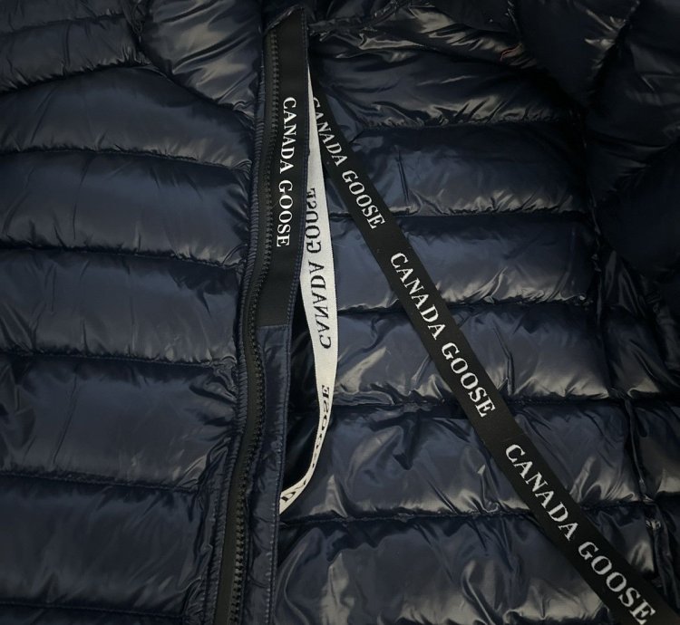 Canada Goose Crofton Hoody- Artic Navy - Large