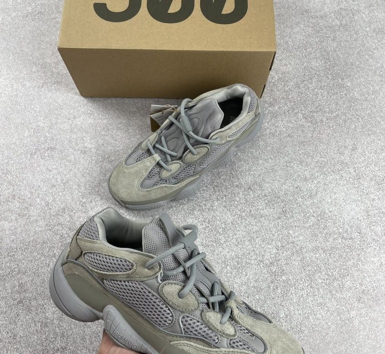 Adidas Kanye West Yeezy 500 Stone Salt Size 11