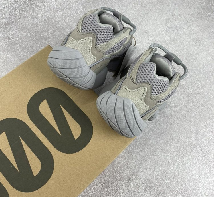 Adidas Kanye West Yeezy 500 Stone Salt Size 11
