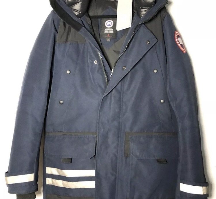 CANADA GOOSE Erickson Coyote Fur-Trim Jacket