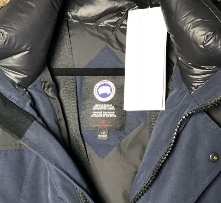 CANADA GOOSE Erickson Coyote Fur-Trim Jacket