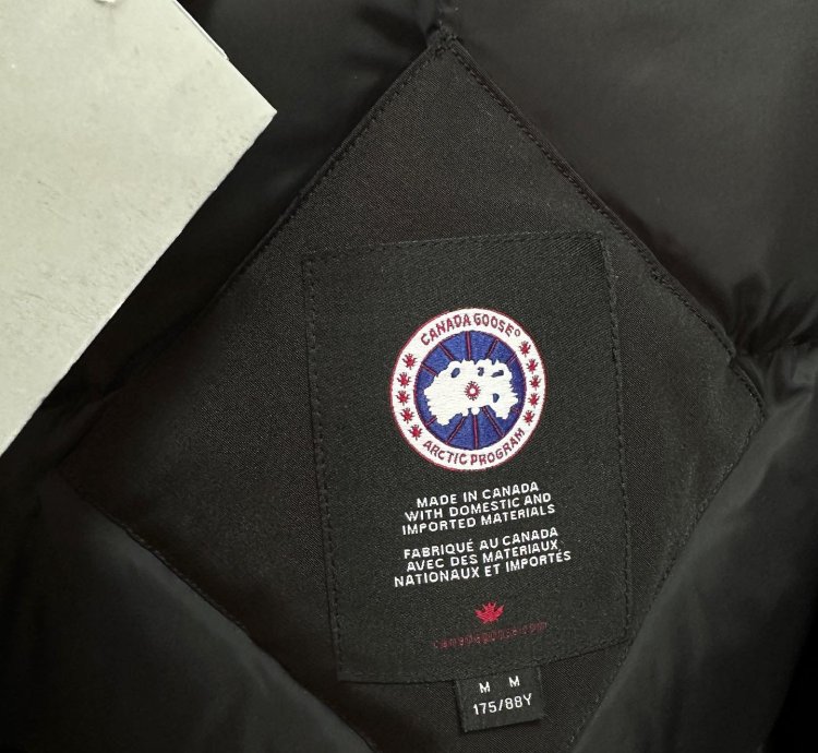 Canada Goose Expedition Down Parka Jacket Size