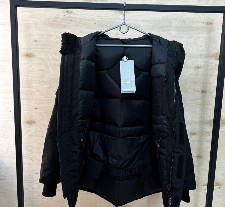 Canada Goose Expedition Down Parka Jacket Size XL