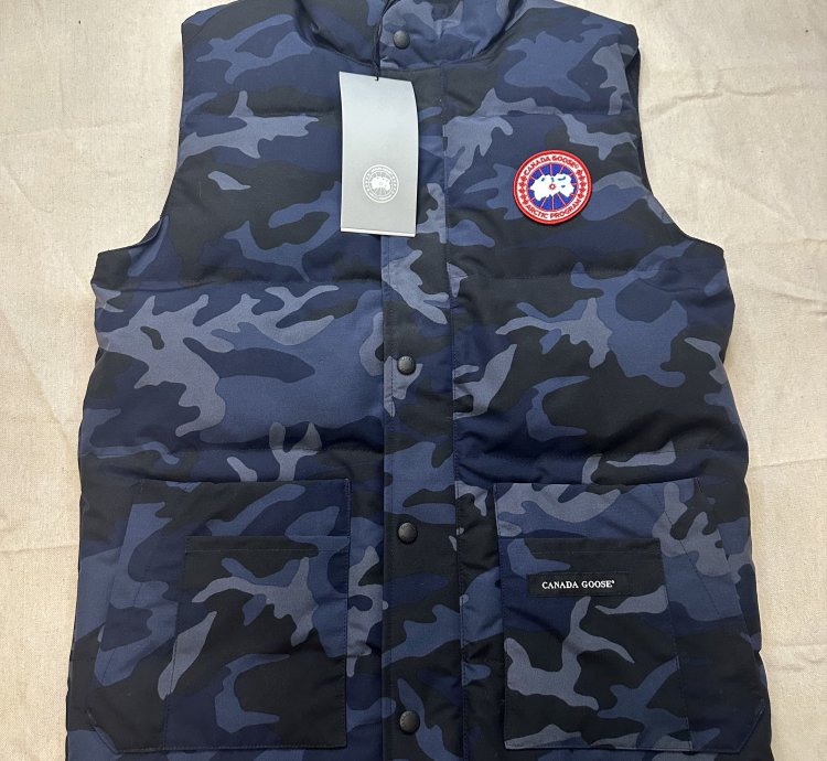 Canada Goose Freestyle Vest Gilet Blue Camo