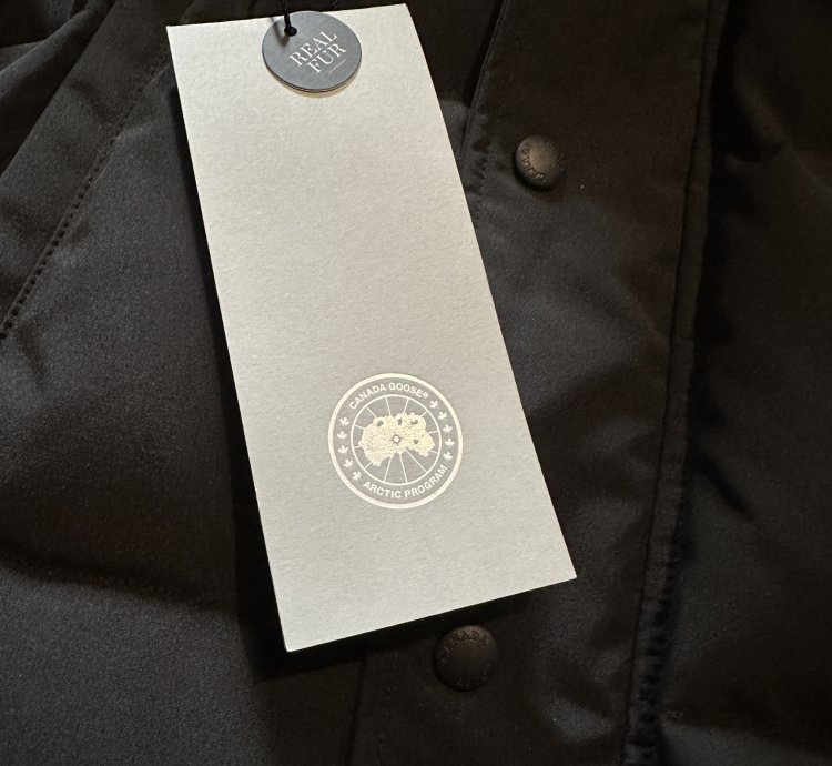 Canada Goose Genuine Fur Hooded Wyndham Parka