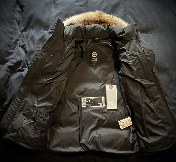 Canada Goose Genuine Fur Hooded Wyndham Parka