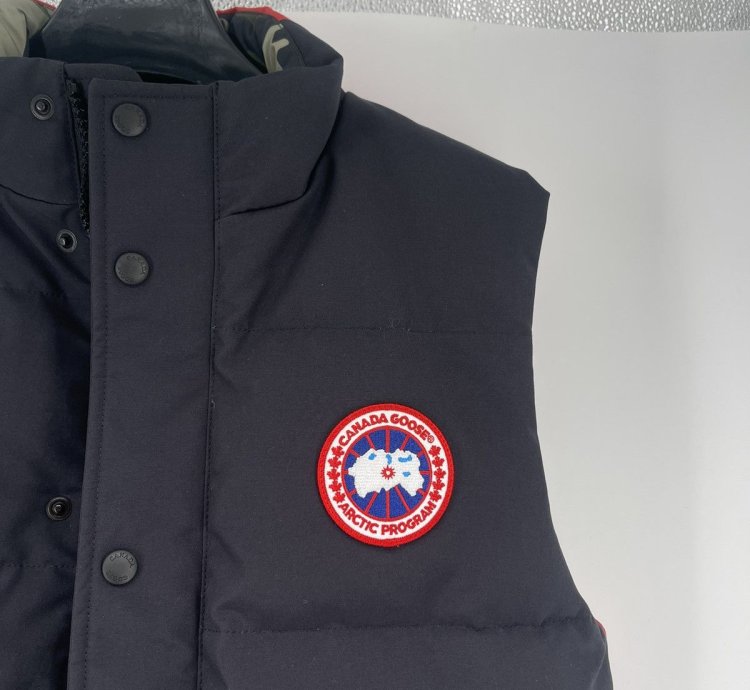 Canada Goose Gilet Size