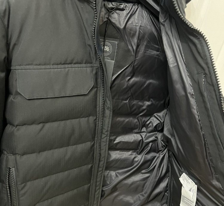 Canada Goose Hargrave Black Label Parka Brand New