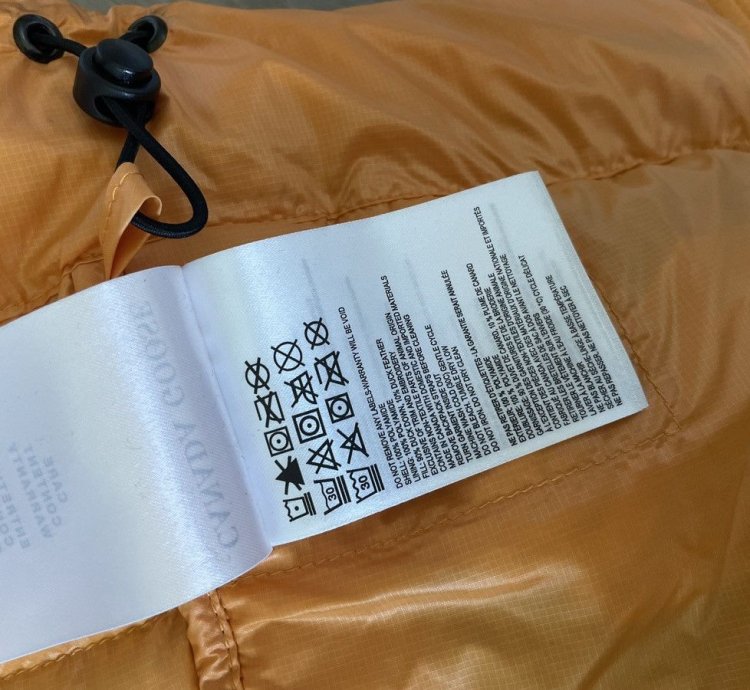 CANADA GOOSE Hooded Puffer Jacket